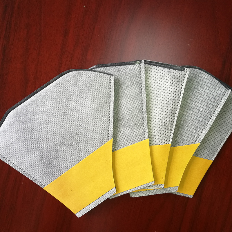 折疊口罩內(nèi)置濾片機 HD-0520 折疊口罩內(nèi)置濾片機 HD-0520