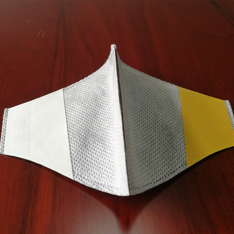 折疊口罩內(nèi)置濾片機 HD-0520 折疊口罩內(nèi)置濾片機 HD-0520