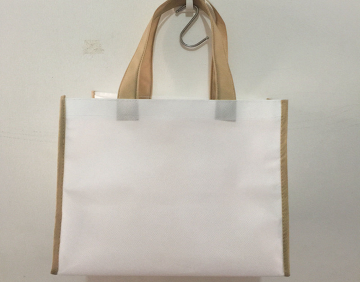 全自動手挽袋焊接機(jī) HD-1506 全自動手挽袋焊接機(jī) HD-1506