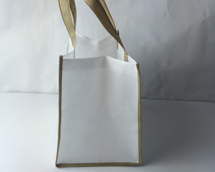 全自動手挽袋焊接機(jī) HD-1506 全自動手挽袋焊接機(jī) HD-1506