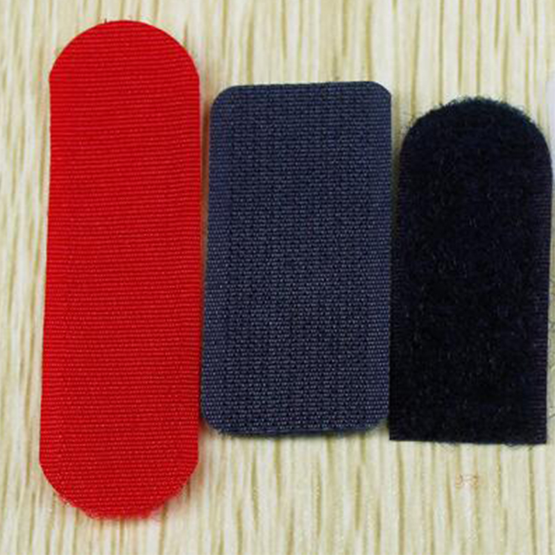 全自動(dòng)超聲波魔術(shù)貼剪切機(jī)HD-1406 全自動(dòng)超聲波魔術(shù)貼剪切機(jī)HD-1406