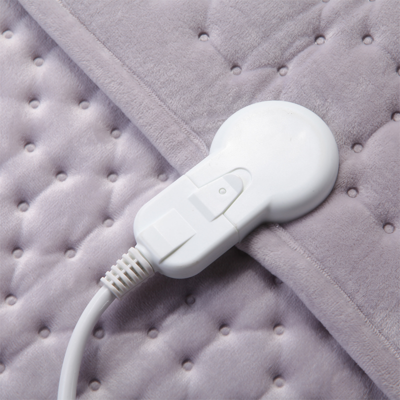 全自動(dòng)大型電熱毯布線焊接縫合機(jī)HD-1218 全自動(dòng)大型電熱毯布線焊接縫合機(jī)HD-1218