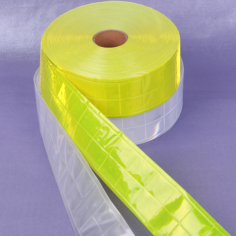 標(biāo)準(zhǔn)晶格片分條壓紋機(jī) HD-0908 標(biāo)準(zhǔn)晶格片分條壓紋機(jī) HD-0908