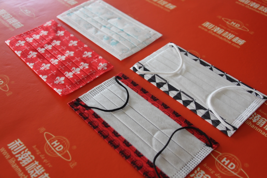 高速平面口罩機HD-11101 高速平面口罩機HD-11101