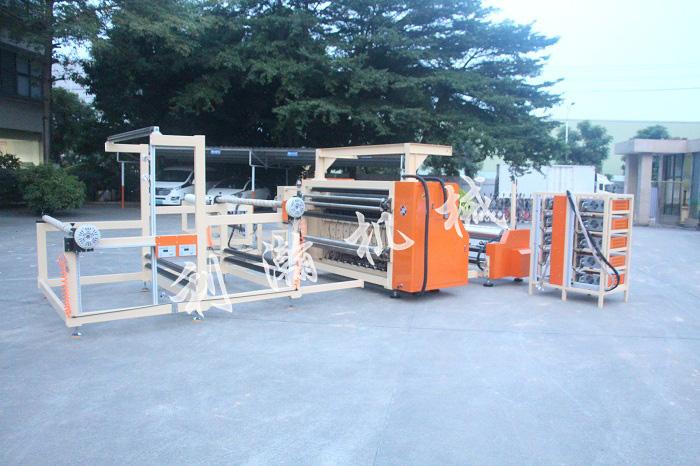 全自動<a href='http://m.wingedpower.com.cn/xingyezixun/698.html' target='1' style='font-size:14px; font-weight:bold; color:#ff0000;'>超聲波<a href='http://m.wingedpower.com.cn/xingyezixun/748.html' target='1' style='font-size:14px; font-weight:bold; color:#ff0000;'>裥棉機</a></a>側面